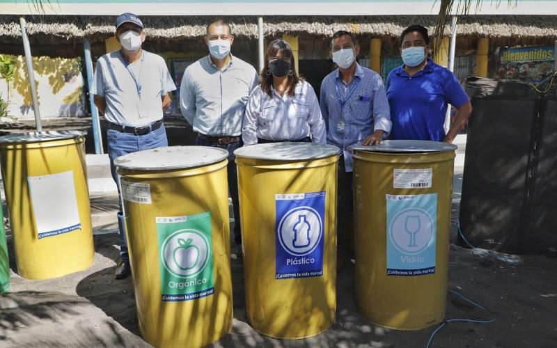 MARN promueve la clasificación de los desechos en las playas