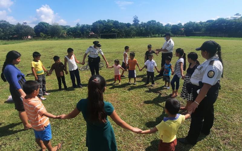 MINGOB y Prevención del Delito Policial impactan de forma positiva en El Estor, Izabal