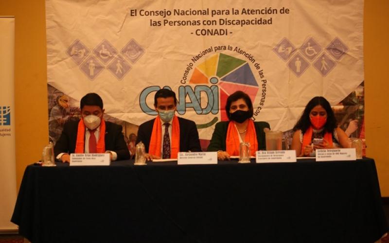 Minex participa en foro "Mujeres con discapacidad - Exponiendo desafíos"