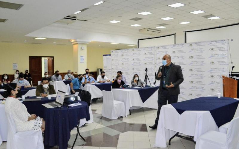 MINFIN capacita a servidores públicos de la CGC