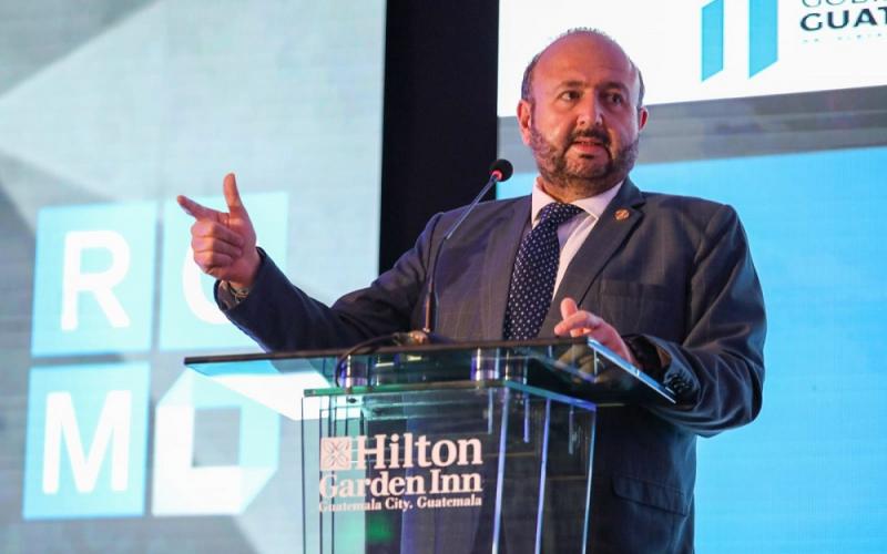 El Ministro de Economía, Antonio Malouf, durante su participación en la presentación del nuevo reglamento del RGM.