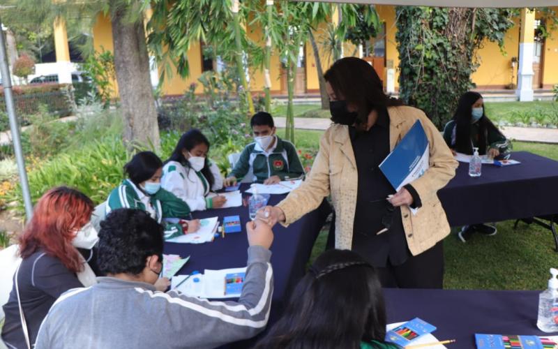 Mineduc conmemora natalicio del escritor Augusto Monterroso
