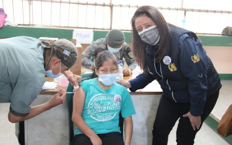 Mineduc realizará jornadas de vacunación en Alta Verapaz y Chiquimula