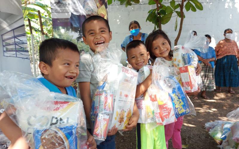 Usuarios de programa de alimentos del Fodes 