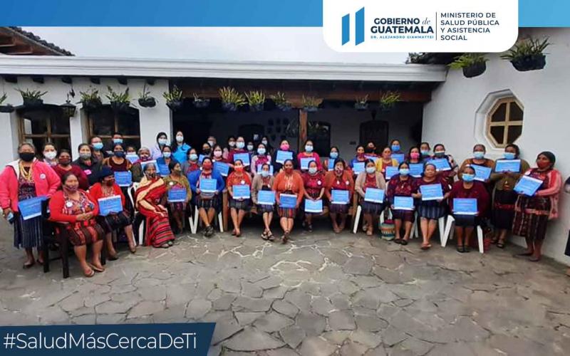 Crecer Sano trabaja con comadronas, aliadas en la Promoción de la Lactancia Materna