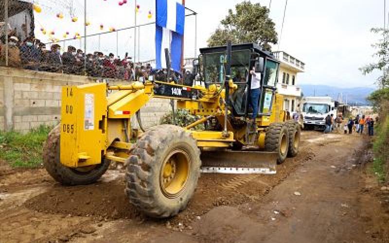 CIV inició trabajos de mejoramiento de carretera Tecpán-Patzún, Chimaltenango