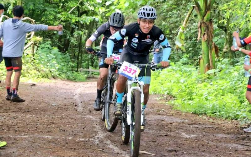 Ciclista Sergio Chumil