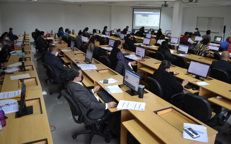 Difoda retoma curso sobre adquisiciones públicas 