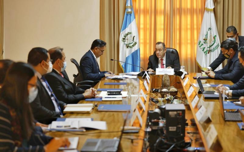 Presidente Alejandro Giammattei y ministro Mario Rojas anuncian gira nacional para promover el Reglamento 164