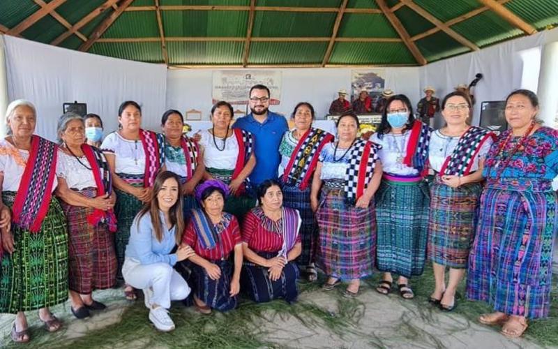 Conmemoración del aniversario del primer consejo de comadronas de San Pedro la Laguna