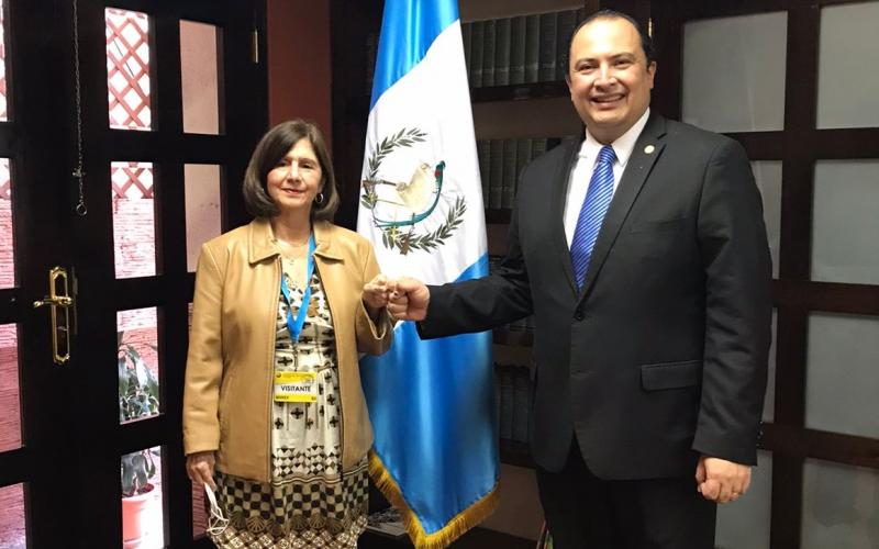 Canciller Mario Búcaro aborda temas de agenda bilateral y regional con embajadora de Venezuela 