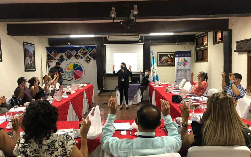 Personal de Mides capacitado por Conadi