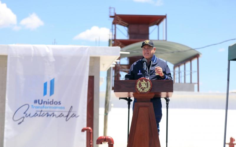 Presidente Alejandro Giammattei inaugura planta de potabilización de agua en Gira Presidencia 2022 en Jalapa