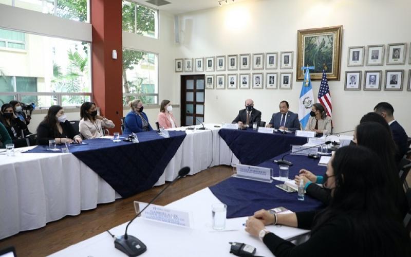 Canciller de Guatemala conoce avances de la Fuerza de Tarea para la Reunificación Familiar de los Estados Unidos de América