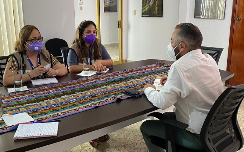 Consulado de Guatemala en Tuxtla Gutiérrez, México, coordina trabajo con organización que asiste a migrantes
