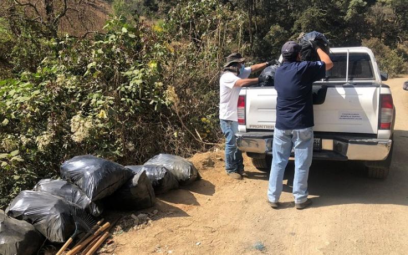 Jornada de limpieza protege la cuenca media del río Motagua