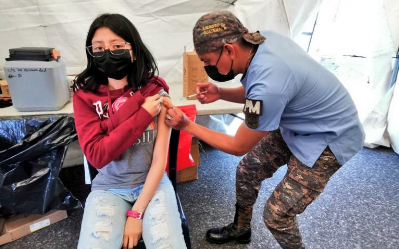 Segunda Brigada de Policía Militar “General de División Héctor Alejandro Gramajo Morales”, apoya el Plan Nacional de Vacunación contra Coronavirus, COVID-19