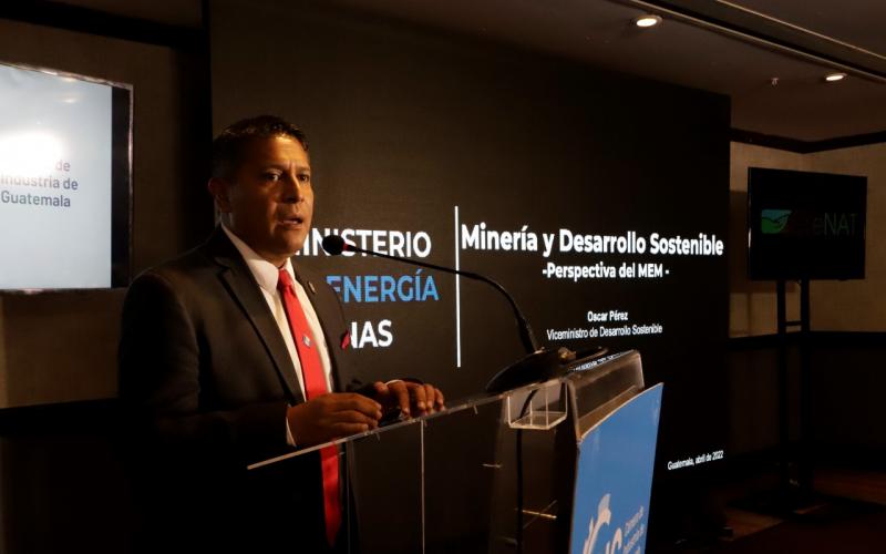 Viceministro Oscar Pérez.