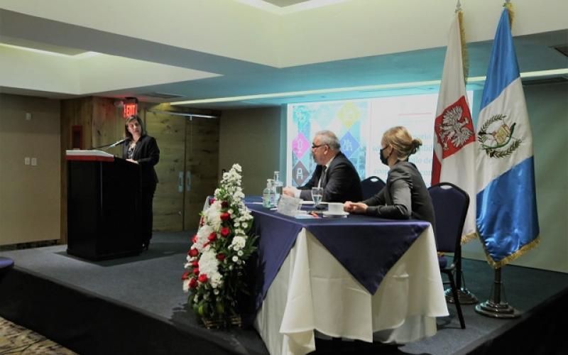 Guatemala y Polonia exploran oportunidades de desarrollo y cooperación económica