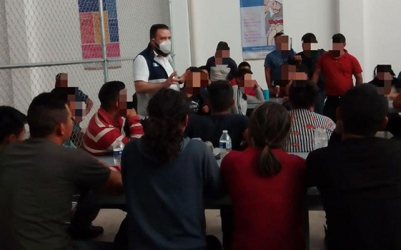 Consulado asiste a 66 guatemaltecos interceptados en Oaxaca, México 