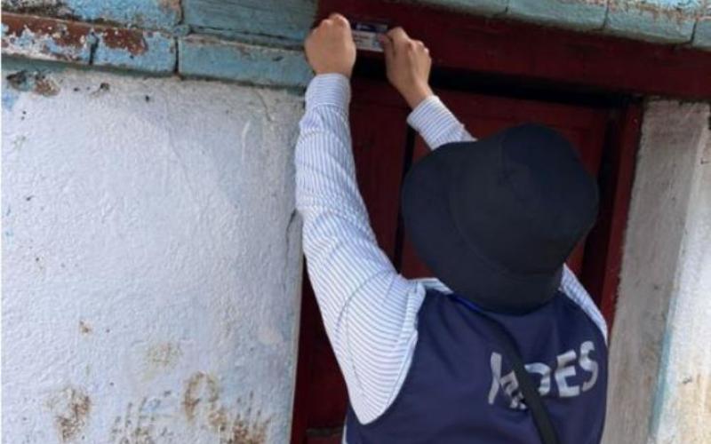 Personal de Mides censando para Registro Social de Hogares