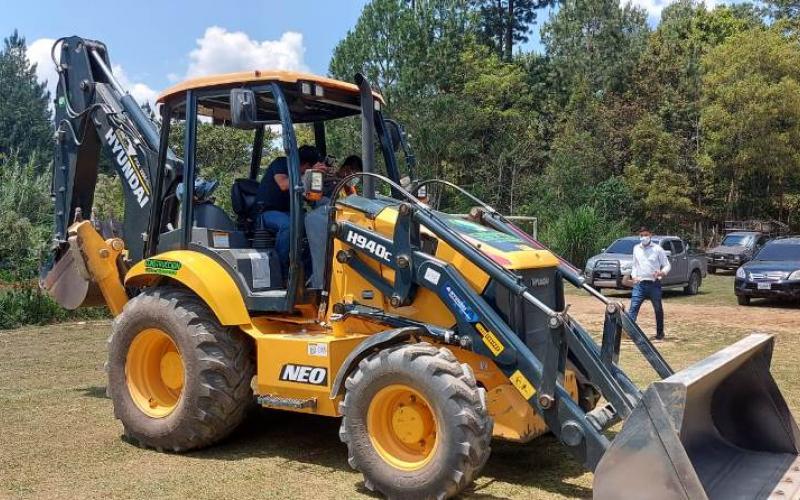 Fodes mejora calle en San Cristóbal Verapaz, Alta Verapaz