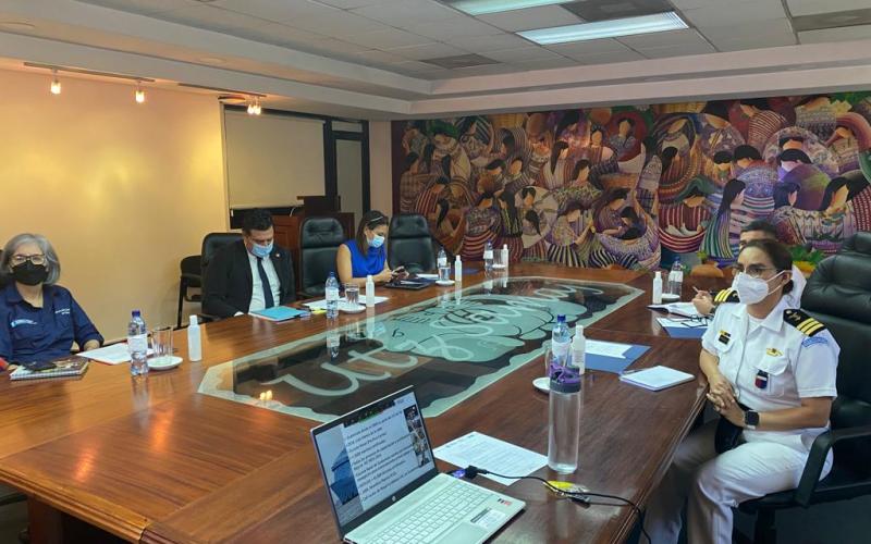 Compañía de cruceros noruego-estadounidense conoce capacidades del Estado guatemalteco para formar marinos mercantes