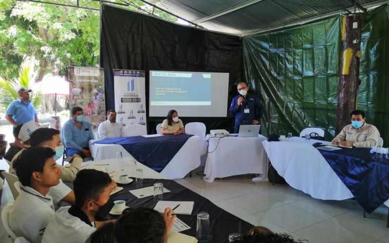 Municipalidades de Jutiapa y Santa Rosa reciben taller sobre cambio climático y el Reglamento 164-2021