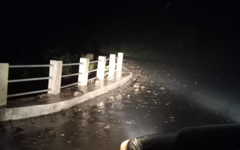 Derrumbe afecta el departamento de Sololá.