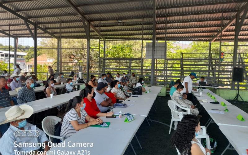 Sociedad civil y servidores públicos de Morazán comprometidos con el ambiente