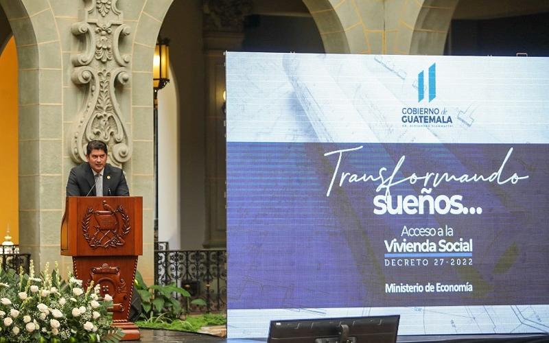 Ministro Janio Rosales