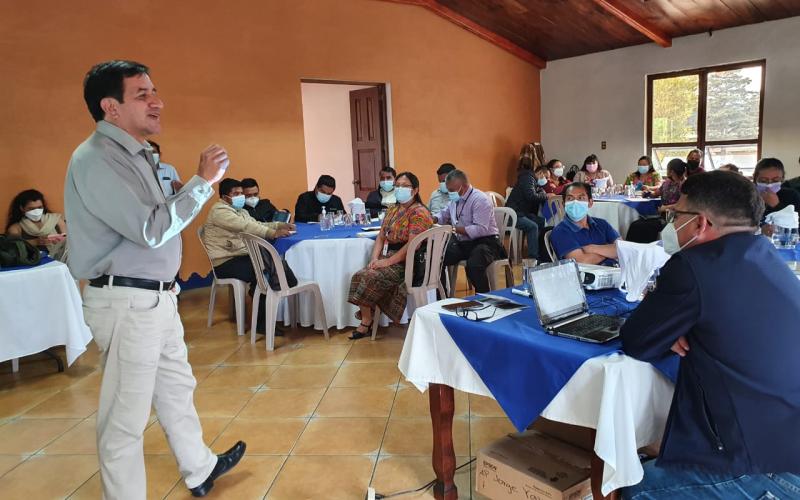 Docentes de Totonicapán apoyarán la aplicación del Reglamento 164-2021