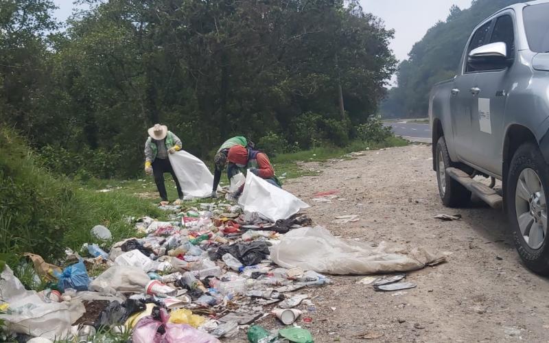 Jornadas de saneamiento ambiental continúan en Sololá