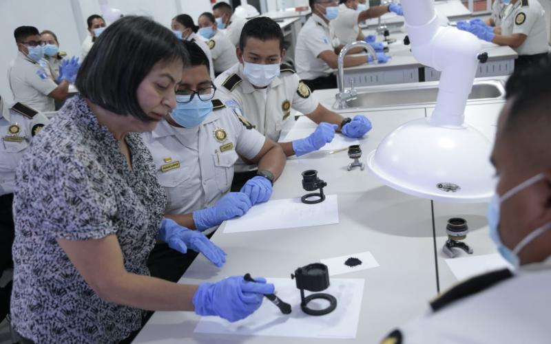 Mingob e institución policial fortalecen programas de estudio