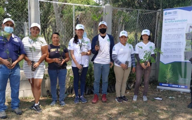Deportistas se unen al MARN para reforestar