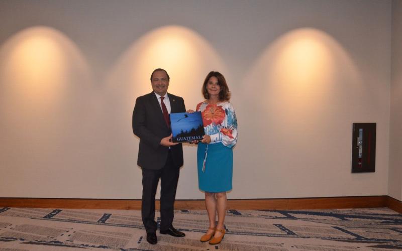Guatemala y Colombia refrendan estrategias conjuntas en beneficio del desarrollo de ambos países
