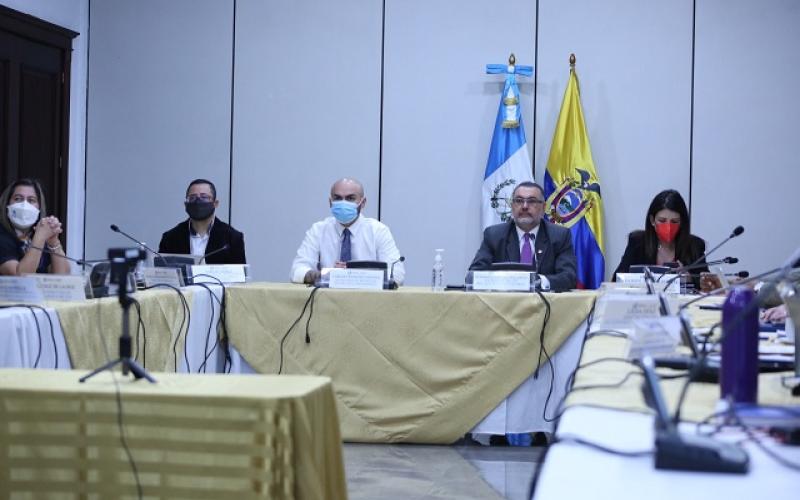Guatemala y Ecuador comparten experiencias exitosas sobre asuntos migratorios y de refugio