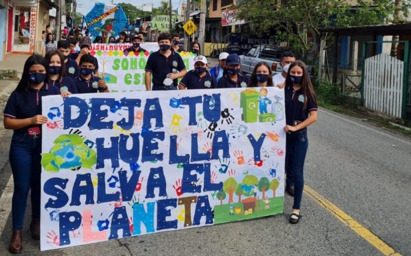 Celebran el mes del medioambiente en la cuenca del Lago de Izabal y Río Dulce
