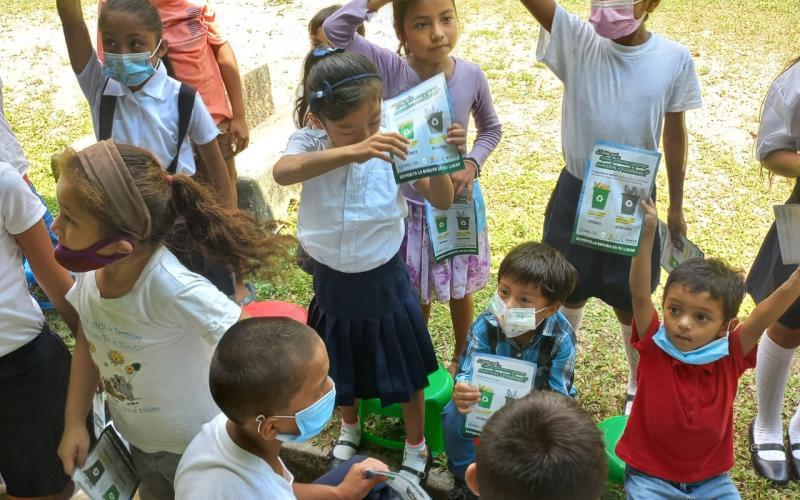Niños de Santo Tomás de Castilla participan en el mes del medioambiente