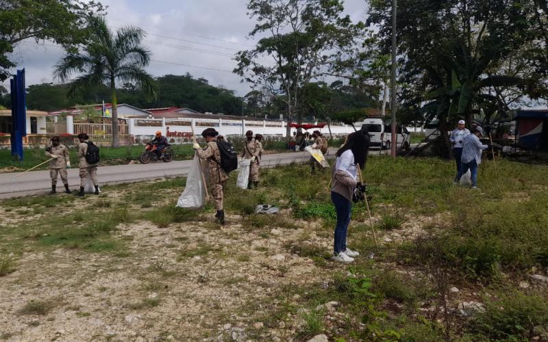 San Francisco Petén elimina la contaminación
