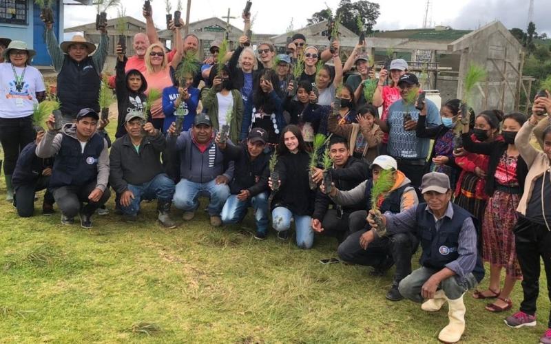 Alianzas en Patzún permiten avanzar en la reforestación