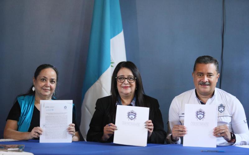 Ministerio de Educación firma convenios de cooperación interinstitucional con Unicef y municipalidades en Alta Verapaz