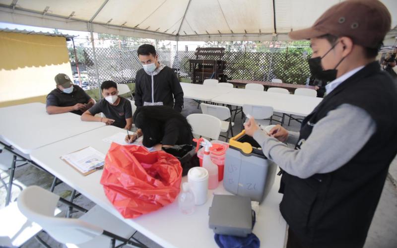 Realizan jornadas de vacunación y de examen de Papanicolaou