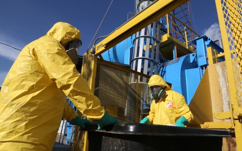 Supervisan trabajos en el Complejo de Precursores y Sustancias Químicas