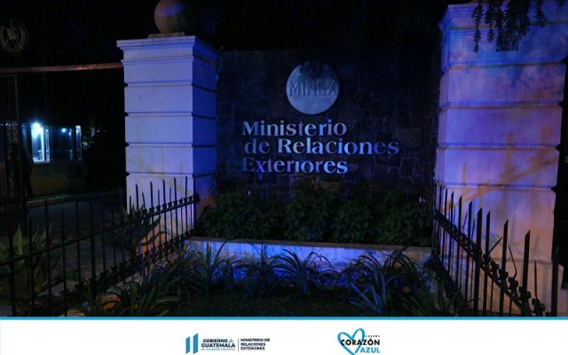 El Minex se ilumina de azul para sensibilizar sobre la trata de personas
