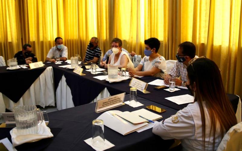  Gobernadores Departamentales y Presidentes de los Consejos de Desarrollo Urbano y Rural COREDUR de las Regiones II, III, IV y VII