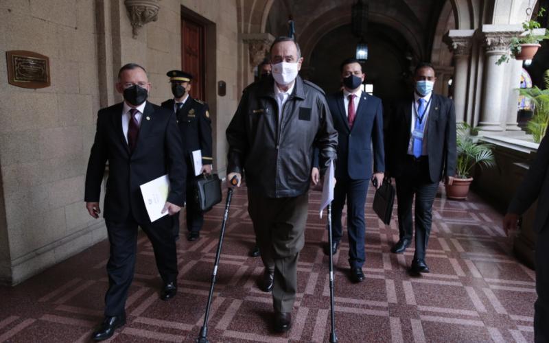 Presidente Giammattei reconoce labor de las fuerzas de seguridad