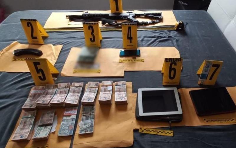 Localizan más de Q100 mil, fusiles y municiones en Huehuetenango