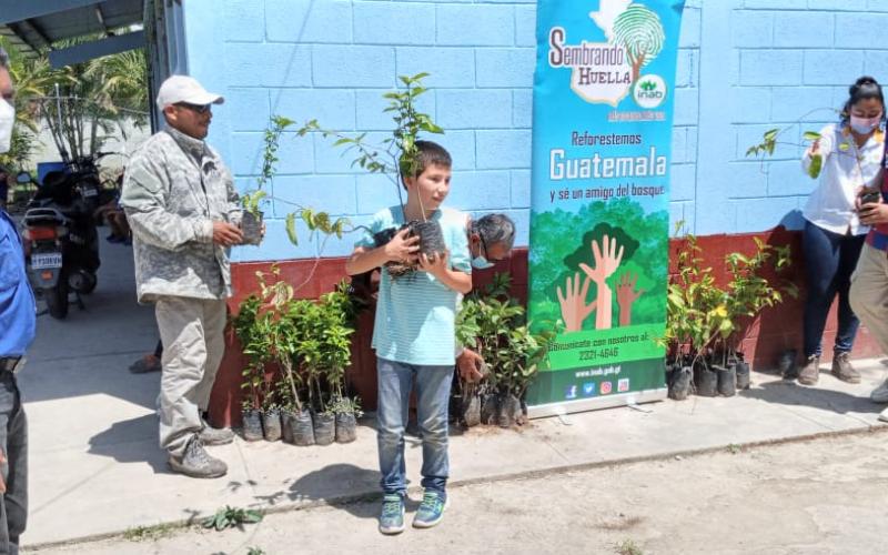 Estudiantes de Baja Verapaz comprometidos con el medioambiente