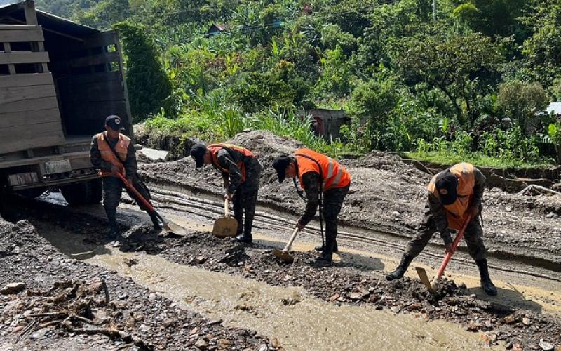 Brigada de Artillería de Campaña contribuye en la mitigación de daños por lluvias en el norte del país